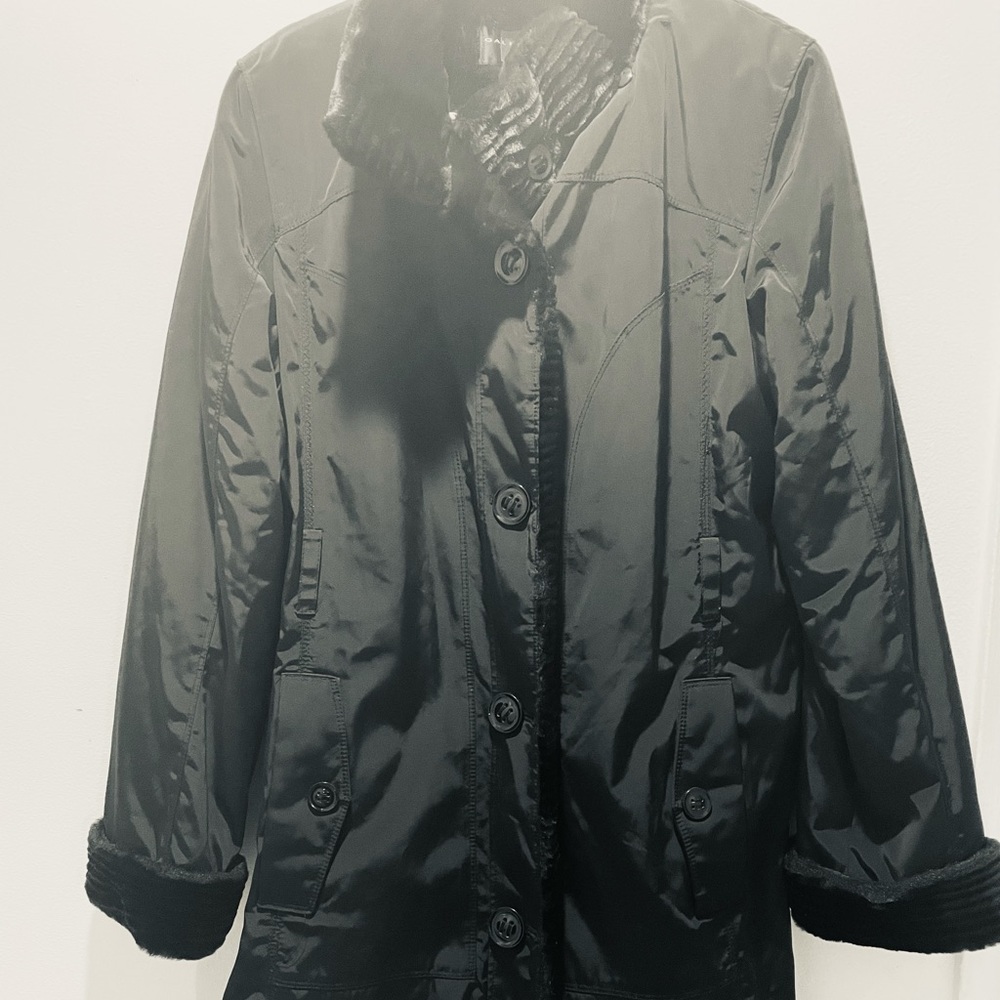 GALLERY COAT